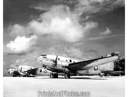 US Marines WWII Transport Aircraft  4057